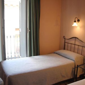 Zimmer mit Queensize-Bett